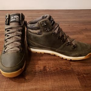Mens The North Face Green Boots size 12